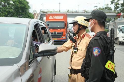 TPHCM: 10 ngày xử phạt hơn 1.500 xe máy vi phạm
