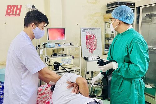 'Thay áo mới' cho y tế cơ sở - còn nhiều cái khó