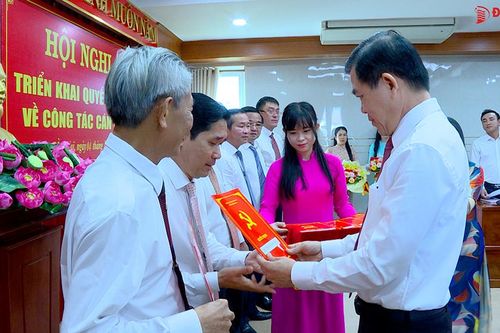 Đồng Nai triển khai nhiều quyết định về công tác cán bộ