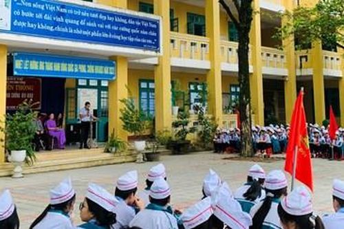 Truyền thông phòng chống HIV/AIDS cho 3.500 học sinh