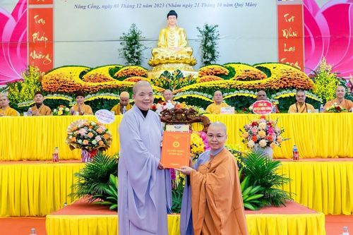 Thanh Hóa: Lễ công bố quyết định bổ nhiệm Sư cô Thích nữ Tuệ Khánh trụ trì chùa Cây Trôi