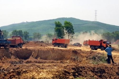 Thừa Thiên – Huế: Yêu cầu đóng cửa mỏ và phục hồi môi trường 3 mỏ khoáng sản làm vật liệu san lấp