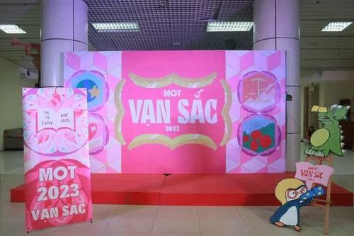 Sôi nổi các hoạt động trong Ngày hội triển lãm và trao đổi sách 'MỌT 2023: VẠN SẮC'