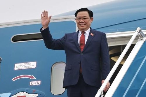Chủ tịch Quốc hội Vương Đình Huệ lên đường dự Hội nghị cấp cao Quốc hội 3 nước CLV, thăm và làm việc tại Lào; thăm chính thức Thái Lan