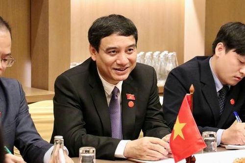 Chủ nhiệm Ủy ban Văn hóa, Giáo dục Nguyễn Đắc Vinh tiếp Chủ tịch Hội Hữu nghị Lào - Việt Nam
