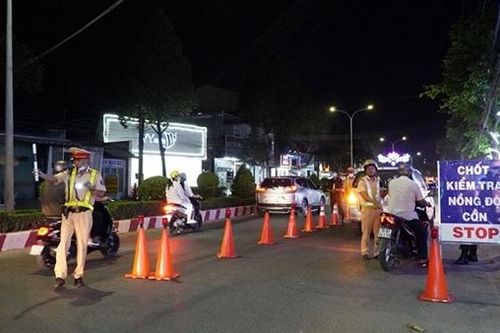 Công an cơ sở tăng cường kiểm tra, ngăn ngừa TNGT