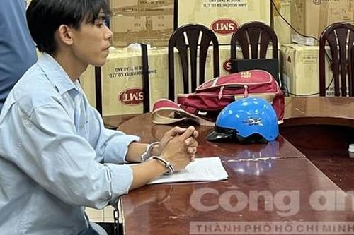 Thanh niên mua súng giả đi cướp tiệm vàng ở TPHCM khai gì?