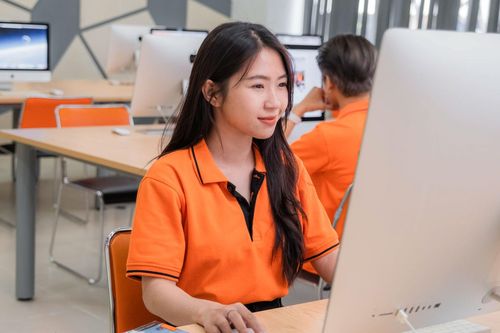 Học Quản trị kinh doanh có dễ xin việc?