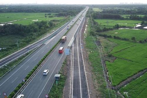 Lo 'vỡ' phương án tài chính, VEC đề xuất tăng phí 4 tuyến cao tốc từ tháng 1-2024