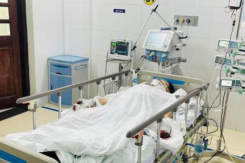 Học chế pháo trên mạng, một học sinh bị đa chấn thương nguy kịch