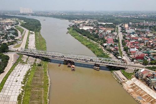 Hà Nội đề xuất xây dựng hành lang buýt đường thủy chạy trên sông Hồng
