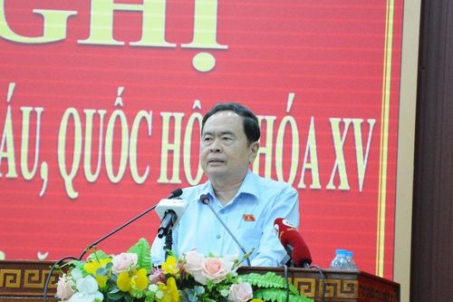 Phó Chủ tịch Thường trực Quốc hội Trần Thanh Mẫn tiếp xúc cử tri Hậu Giang