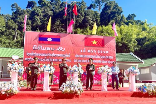 Nhiều hoạt động ý nghĩa ở khu vực biên giới tỉnh Attapeu, Lào