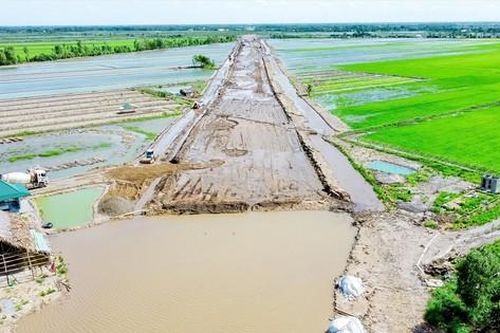 Khan hiếm cát ở ĐBSCL: Đề xuất làm cao tốc bằng phương án cầu cạn