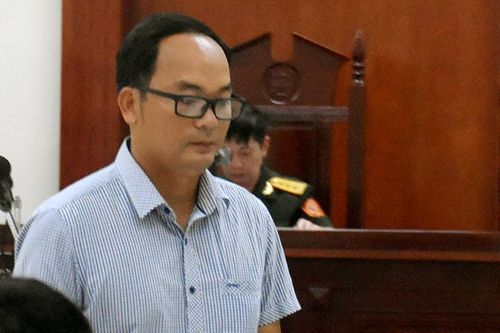 Cựu thiếu tá lái xe tông tử vong nữ sinh ở Ninh Thuận bị tuyên phạt 14 tháng tù