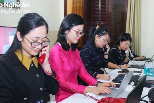 Nhiều ý kiến cử tri gửi đến đường dây nóng trong buổi khai mạc Kỳ họp thứ 17, HĐND tỉnh Nghệ An khóa XVIII