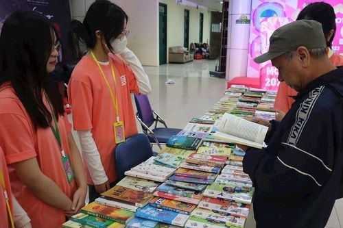 Khơi dậy tình yêu sách trong Gen Z