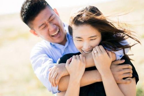 Muốn cuộc hôn nhân luôn hạnh phúc, bản thân được tôn trọng yêu thương hết mực, phụ nữ hay ghi nhớ 3 điều đắt giá này