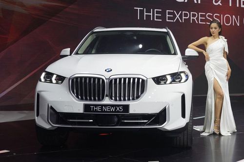 Bảng giá xe BMW tháng 12/2023: Thêm sản phẩm mới, giảm 50% lệ phí trước bạ