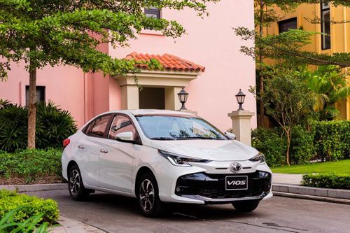 Vì sao 'ngôi vương' doanh số của dòng xe sedan đang bị lung lay tại thị trường Việt?
