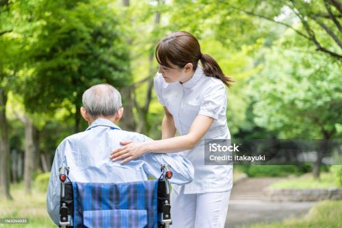 Xóa bỏ thành kiến cho viện dưỡng lão