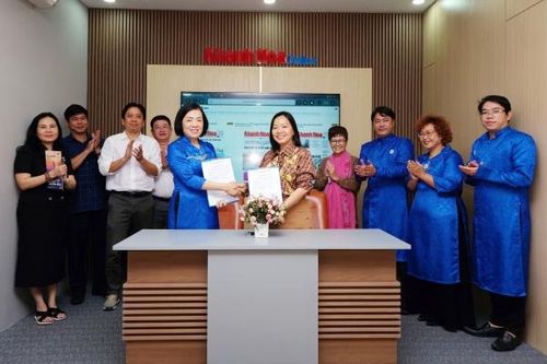 Báo Khánh Hòa và Hiệp hội Văn hóa Ẩm thực Khánh Hòa ký kết tuyên truyền ẩm thực địa phương