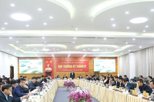 Tập trung chỉ đạo, điều hành phấn đấu đạt cao nhất các chỉ tiêu kinh tế - xã hội đã đề ra