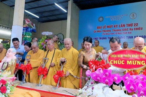 Bình Dương: Khởi công đặt đá trùng tu xây dựng tịnh xá Ngọc Minh
