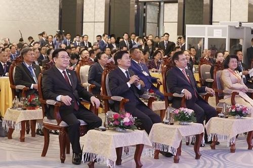 Chủ tịch Quốc hội Vương Đình Huệ dự khai mạc Hội nghị cấp cao Quốc hội 3 nước Campuchia - Lào - Việt Nam lần thứ nhất