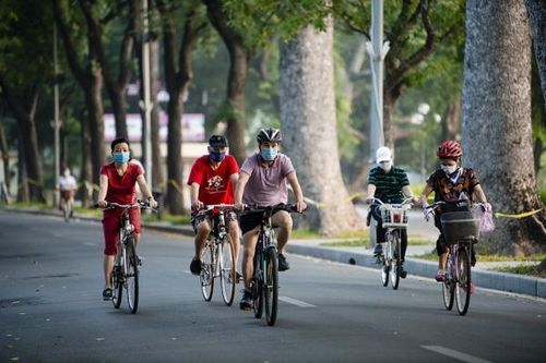 Hà Nội sắp có 2 tuyến đường thí điểm làn dành riêng cho xe đạp