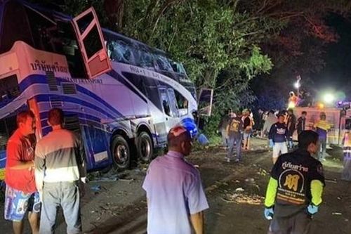 Tai nạn xe khách thảm khốc tại Thái Lan khiến 14 người chết