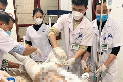 Người đàn ông tẩm xăng tự thiêu, nghi do mâu thuẫn với vợ