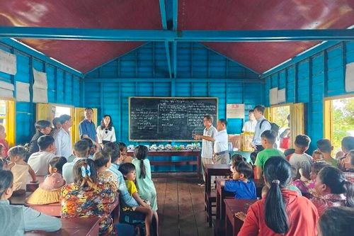 Đề nghị Campuchia quan tâm, hỗ trợ cộng đồng người Việt