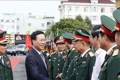Chủ tịch nước thăm, làm việc tại Quân khu 5
