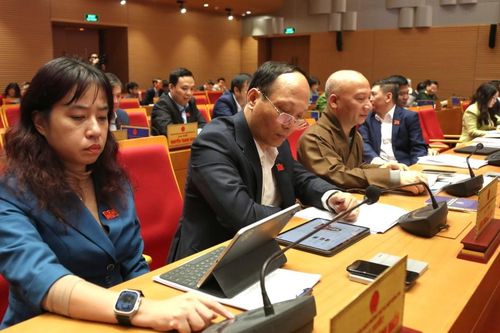 HĐND TP Hà Nội thông qua 24 chỉ tiêu phát triển kinh tế-xã hội năm 2024