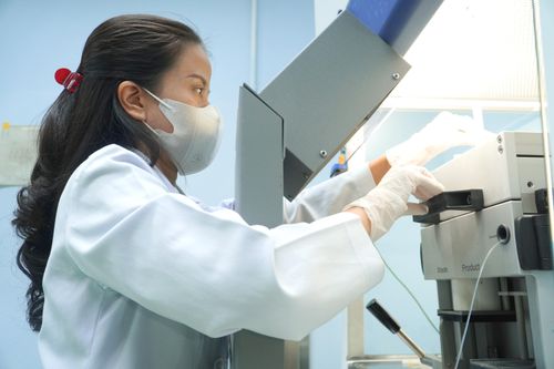 Lần đầu tiên Việt Nam thực hiện thành công việc ghi hình PET/CT với 2 loại thuốc phóng xạ mới