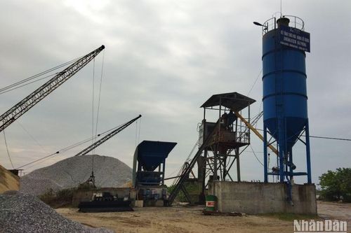 Thái Bình xử lý mạnh tay các trạm trộn bê-tông vi phạm pháp luật về đê điều