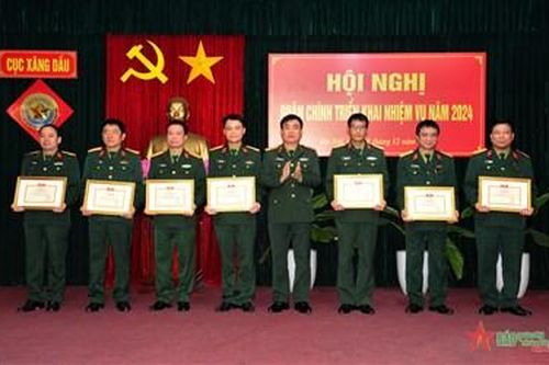 Cục Xăng dầu: Cấp phát đủ, kịp thời xăng dầu, đáp ứng yêu cầu nhiệm vụ, bảo đảm tuyệt đối an toàn