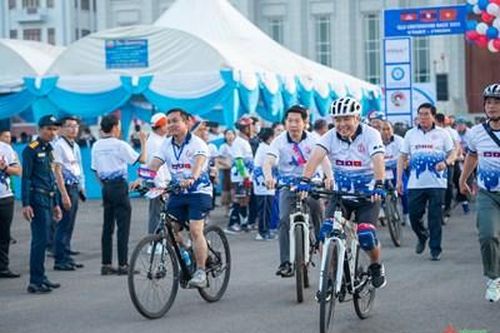 Vận động viên Việt Nam giành ngôi quán quân Giải đua xe đạp hữu nghị Campuchia-Lào-Việt Nam