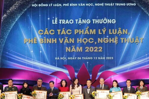 19 tác phẩm lý luận, phê bình văn học, nghệ thuật được trao tặng thưởng