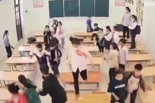 Thứ trưởng Bộ GD&ĐT 'mổ xẻ' vụ 'bạo lực' giáo viên ở Tuyên Quang