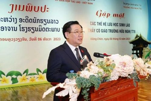 Giáo dục cho các thế hệ trẻ mai sau hiểu về lịch sử, những giá trị đặc biệt của quan hệ Việt Nam-Lào