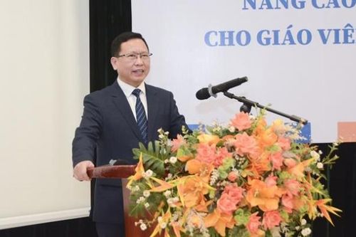Tăng cường năng lực tư vấn tâm lý học đường cho giáo viên chủ nhiệm
