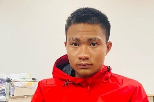 Bắt đối tượng trốn nã, cạo lông mày lẩn vào đoàn công dân từ Myanmar về nước