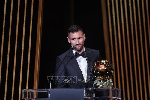 Tạp chí Time bình chọn Lionel Messi là Vận động viên xuất sắc nhất năm