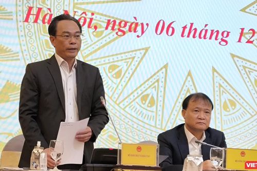 Lãnh đạo Bộ GD&ĐT: Vụ học sinh 'quây' cô giáo ở Tuyên Quang là rất nghiêm trọng