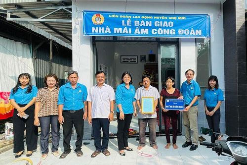 110 triệu đồng hỗ trợ 'Mái ấm công đoàn' cho công đoàn viên