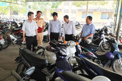 Kiểm tra công tác tuyên truyền, phổ biến, giáo dục, chấp hành pháp luật về trật tự an toàn giao thông trong các cơ sở giáo dục