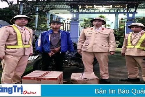 Truy đuổi bắt đối tượng vận chuyển 60 kg thuốc nổ lúc nửa đêm