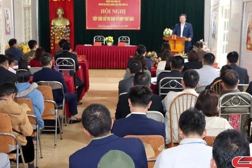 Đoàn đại biểu Quốc hội tỉnh tiếp xúc cử tri các xã Púng Tra, Nậm Lầu